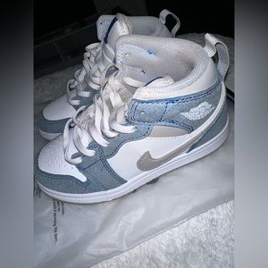 Boys Air Jordan 1’s Size 12.5